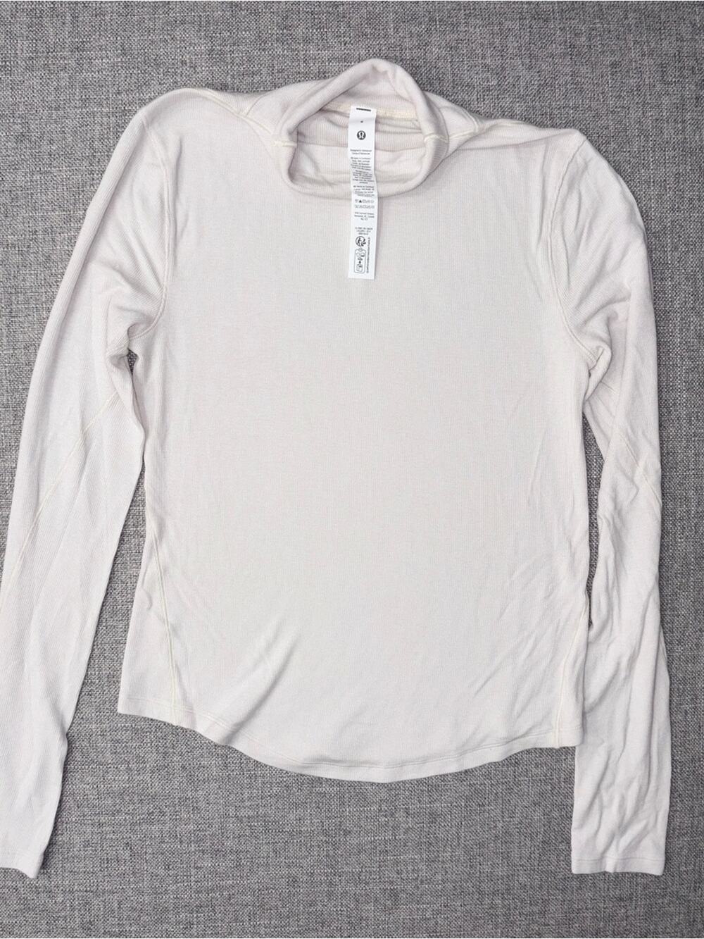lululemon athletica Long-Sleeve Crew Top in Light Cream